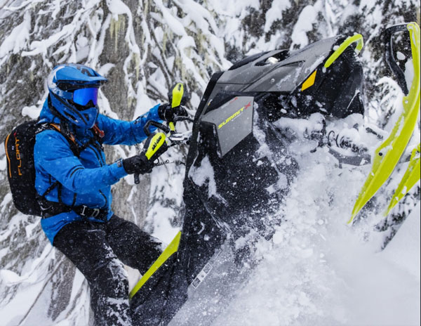 Ski-Doo Summit® SP® Rotax® 850 E-TEC 154 ES in Cedar Creek Motorsports